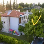 Villa-danos Villa *