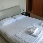 Villa-danos
