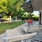 Villa Villa-danos