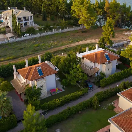 Villa-danos *