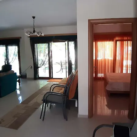 Villa Villa-danos